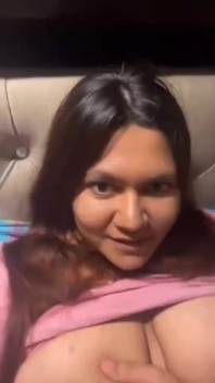 Desi Cute Girl Showing Her Tits