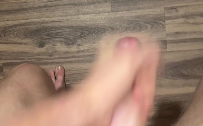 Johnny69227: 密集手淫，射精爆炸。Twink 铁杆 撸管