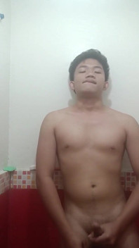 Horny Filipino Is Horny and Lets It Out