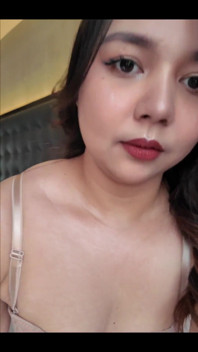 I Know You Secretly Want to Take My Bra off