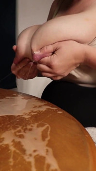 Self Milk Sucking and Spraying Milk
