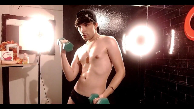 Diego_latinboy: Keep Watching
