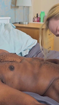 Rubia chupa bbc como una puta hardcore cachonda