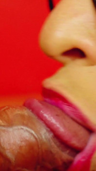 Nerdy Close up Blowjob