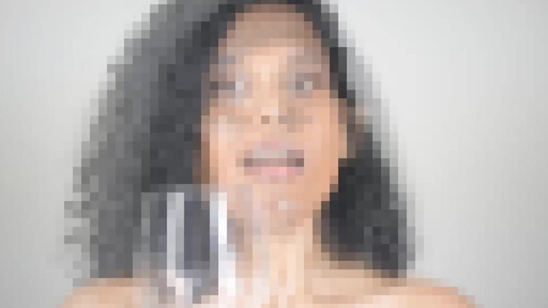 Horny Lily: Spuug kwijlen met Lily