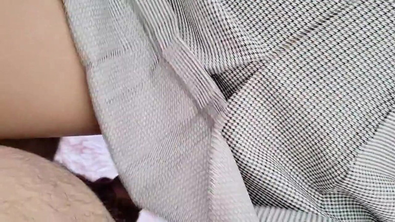 MynameisJuly: 大学の制服姿のホットな女子大生が先生に触れられて喘ぐ