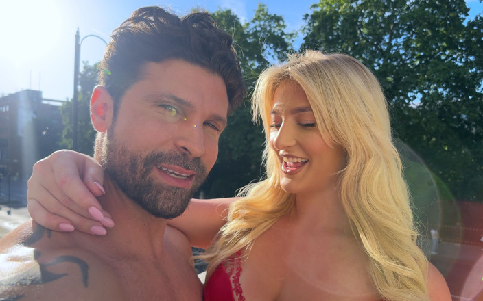 Max Cartel: Si blonde di London Sangat miang untuk creampie