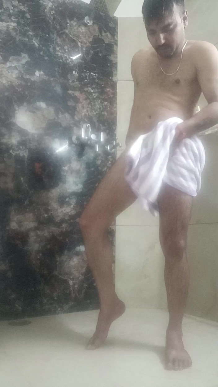 Rajasthani-old-lover: Indian Desi Police Officer Get Sucked and Shower with Neighbour...