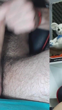 Gay Argentinec ejakuluje s velkou dávkou, amatérské domácí