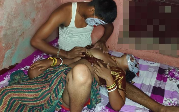 Nehakumari12398: Bhabhi indienne, sexe torride dans son sari