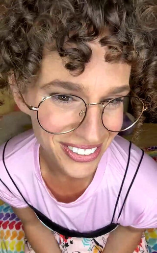 VibeWithMommy: Stream fing an 26.07.2023 12:01 Uhr komm mit stiefmutter!