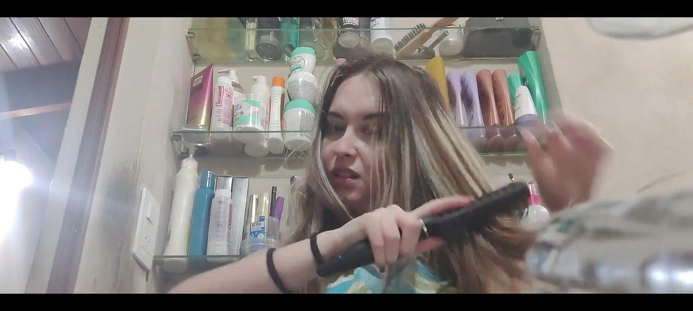 RavenHearth666VIP: Haare bürsten