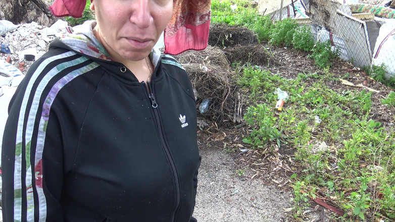 Souzan Halabi: 자동차 섹스를 위해 쿠르드 무슬림 소녀를 따먹는 발정난 독일 남자