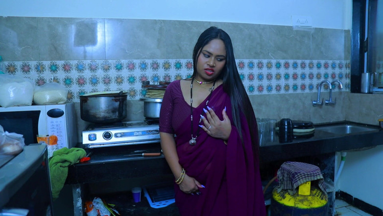 Dirtynightmasti: Indian Bhabhi Made Happy by Servant