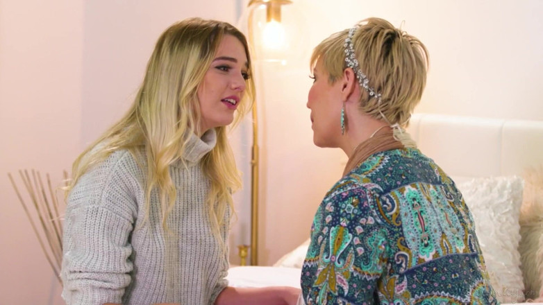 Girlsway: Girlsway - Hot Girl Summoned Her Late Stepsister for a Booty...