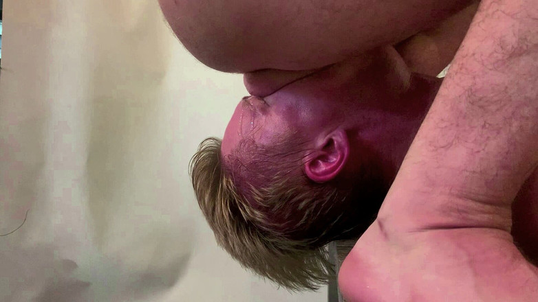 Throateman: Nunca le he follado la boca en la posición de...