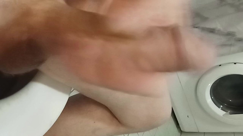 Sexual madness: Мастурбує