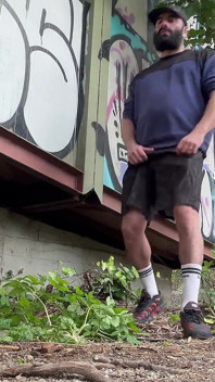 Popelník, Chcaní a nohy. Vousatý pán používá fellball