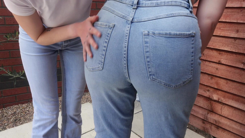 rosarosebud: Lesbian bercium &amp; seluar jeans basah W Rosa &amp; Carrie