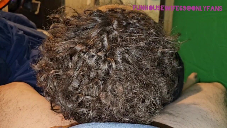 Funhousewife69: サンタの睾丸を精液で搾り取る 彼は毎日イく