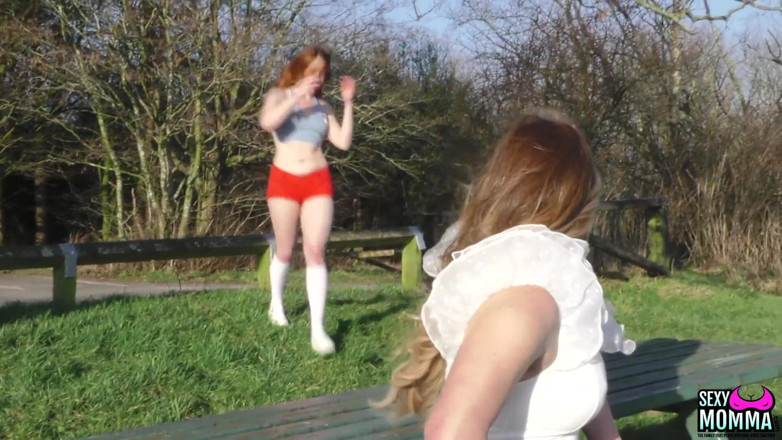 Sexy Momma XXX: La MILF Tilly definisce nuove regole per Alora