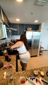 Live Stream with Dani Valentina