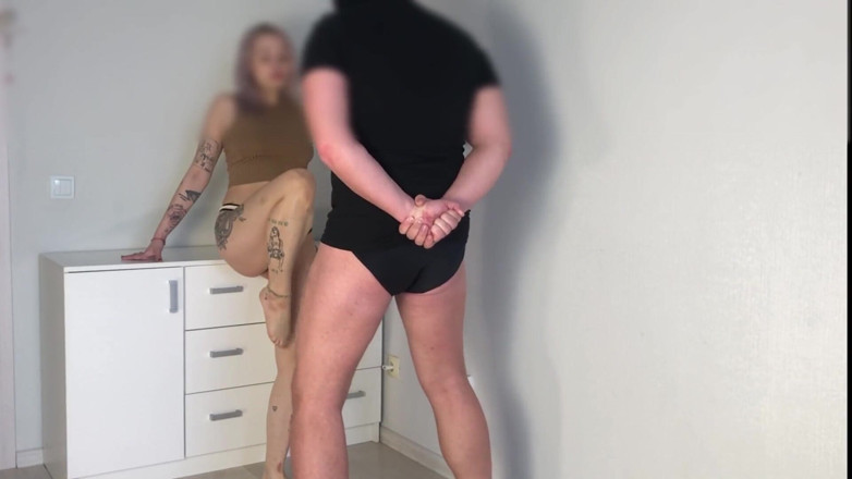 Amateur_fetish: Teen ballbusting 3 | Angle 2