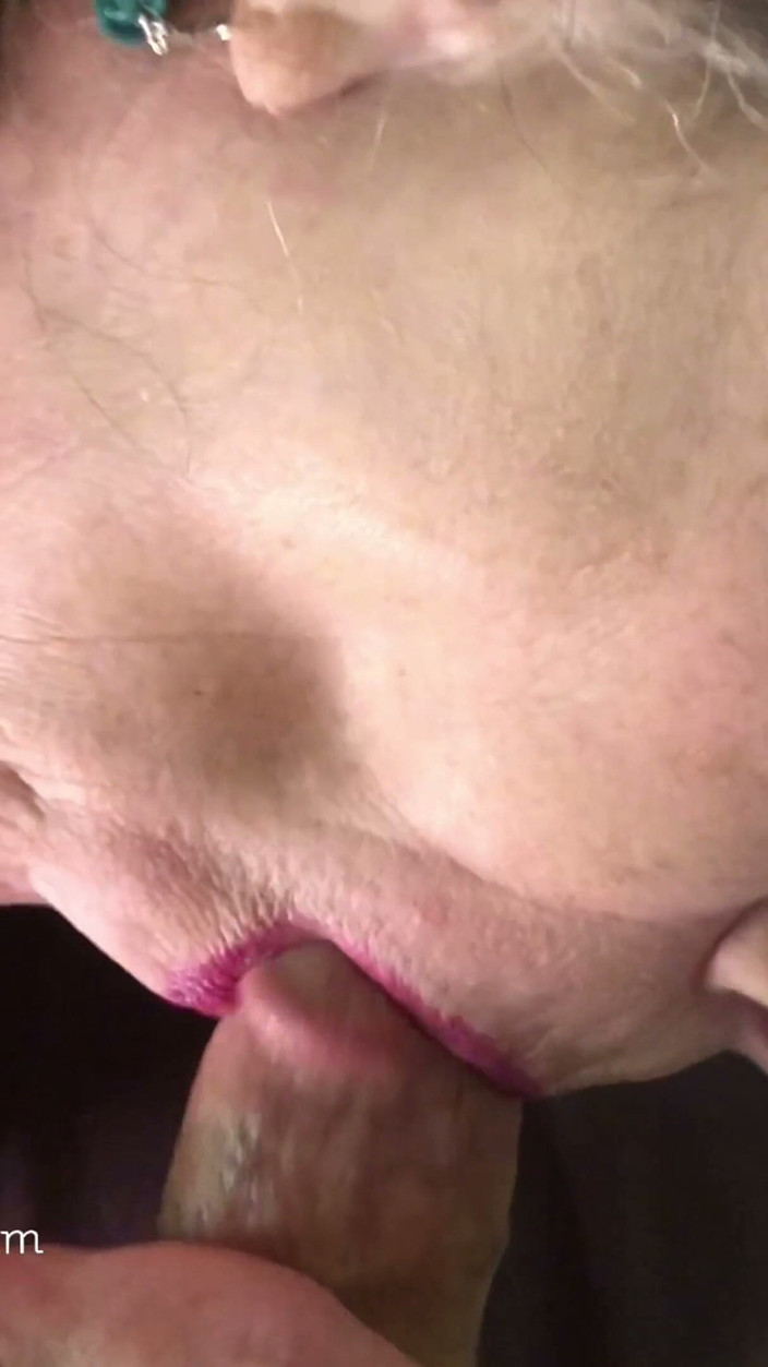 MaXXXimumMilf: Bibir penuh dengan ghairah! rakaman dekat yang penyayang!