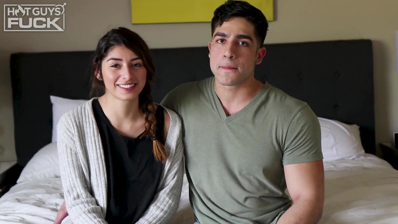 Hot Guys Fuck: Diego Cruz écarte les cuisses, Vanessa Ortiz, 18 ans