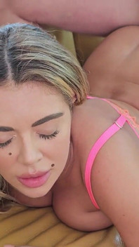 Vince may scopa una calda milf brasiliana vivianne Desilva