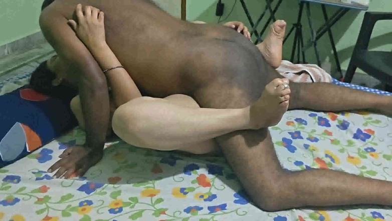 Sexy sindu: Sexy Wife Taking Ride on Boyfriend
