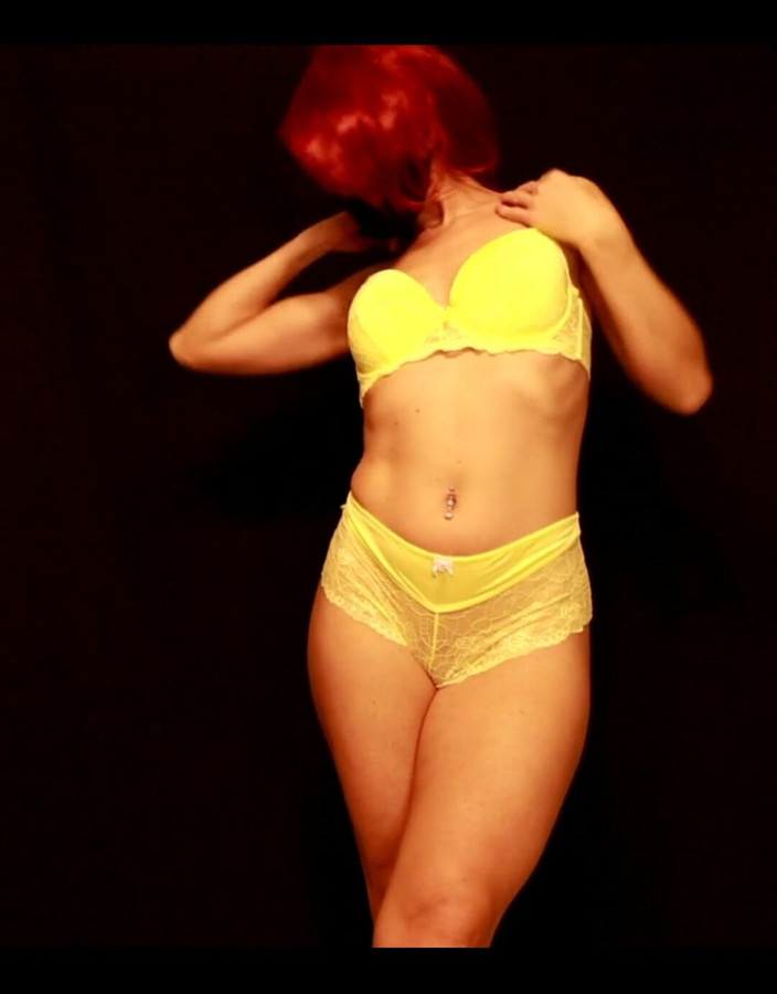 Aliahkey: Pojď si se mnou hrát