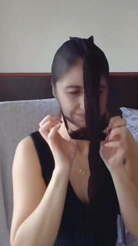 Fetiș cu chiloți negri în ciorapi din nailon în timpul spectacolului meu live