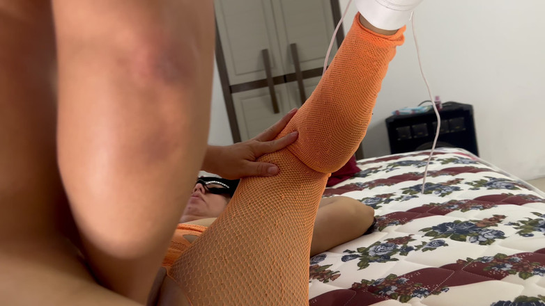 katha: 我把所有的乳汁都留在我的大屁股和丰满继母的阴户里