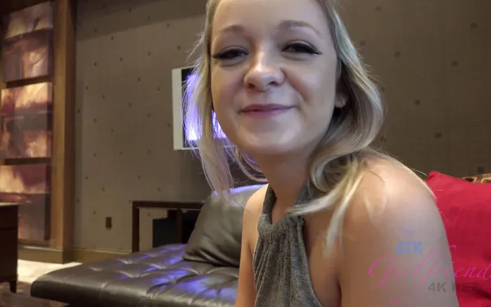 ATK Girlfriends: Virtual vacation in Las Vegas with naughty Cleo Vixen