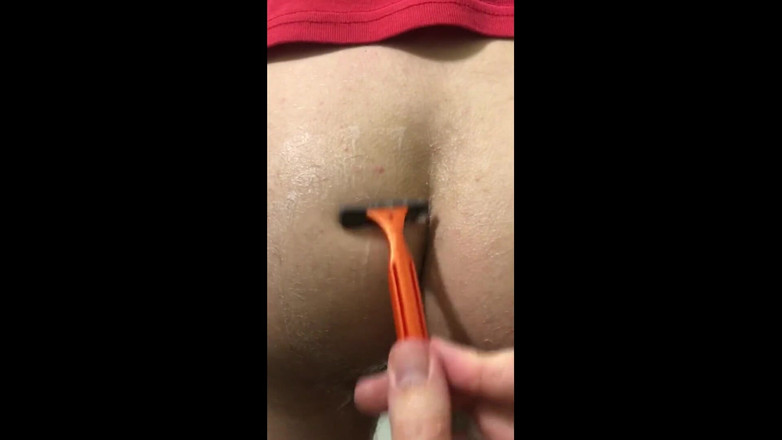 Artem Suchkov: 无毛屁股被动