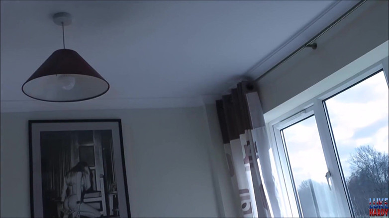 Luke Hardy XXX: Sammie J y un trío sorpresa de comando