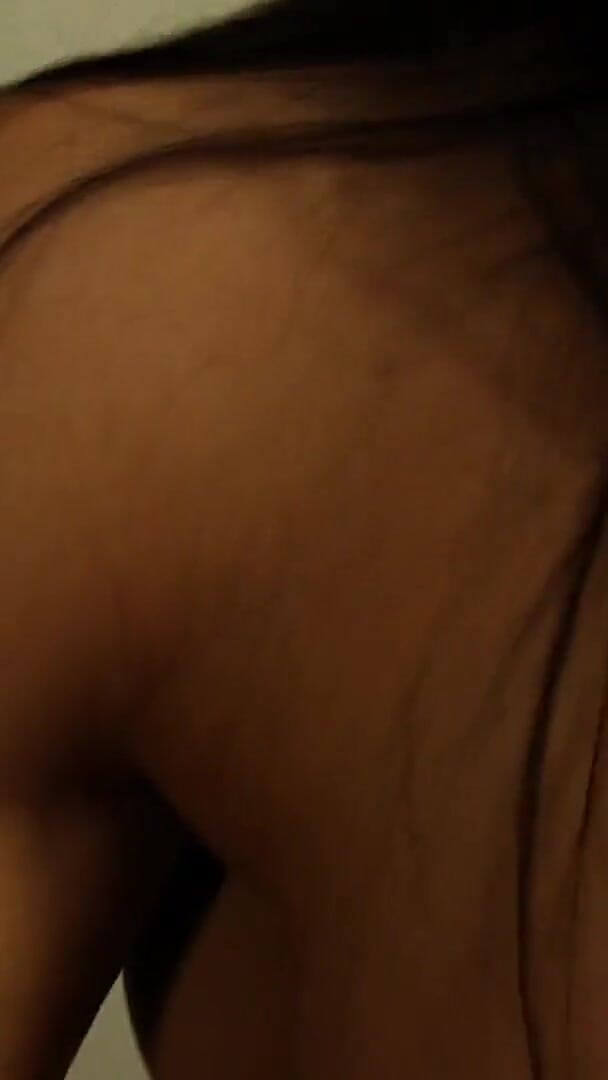 CreamPiled: Kulturystka Angela Cums na Sybian