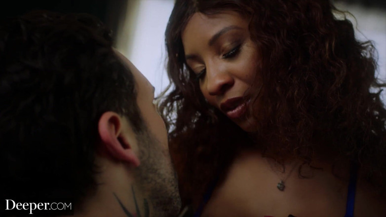 Deeper: Profunde. Septembrie - lupta lui Aaron duce la sex dur intens