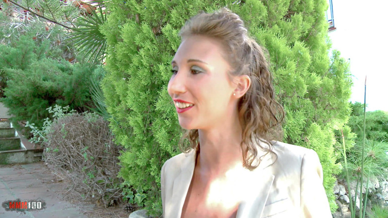 MMM100: Cristal Cherry: entrevista em vídeo sexy com Cristal Cherry