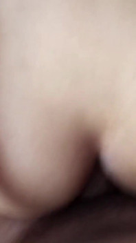義理の妹は私のチンコを自分の尻に当てるのが好きで、とても優しいです