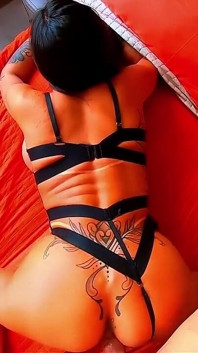Fan Fantasy - Black Outfit