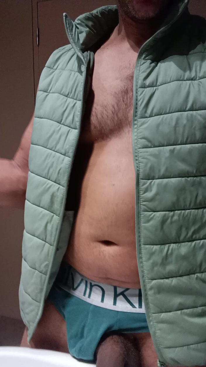 Boy top Amador: 퇴근 후 아주 좋은 목욕