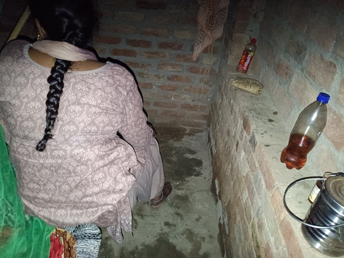 Bhabhi UP: Entspannen sie sich und drücken sie es, schwiegersohn.