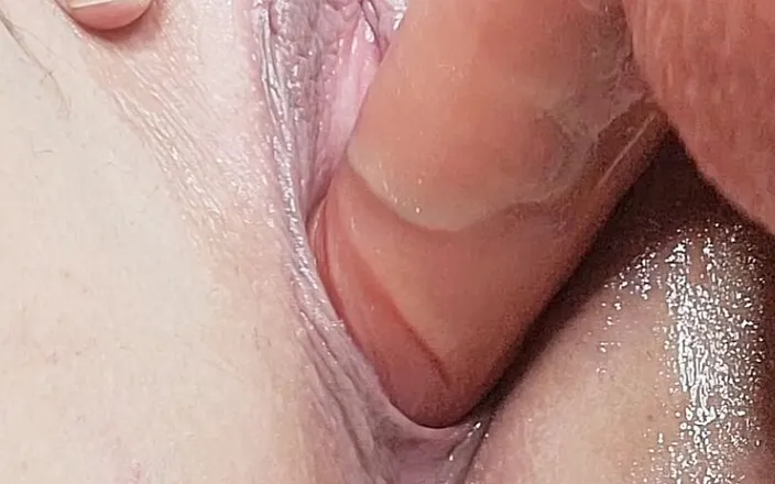 Bailey Salot: Watch my super wet pussy cum on this dildo
