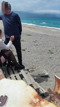 해변 스타킹 교사와 학생에게 위험한 오럴을 당하는 자지 Misscreamy