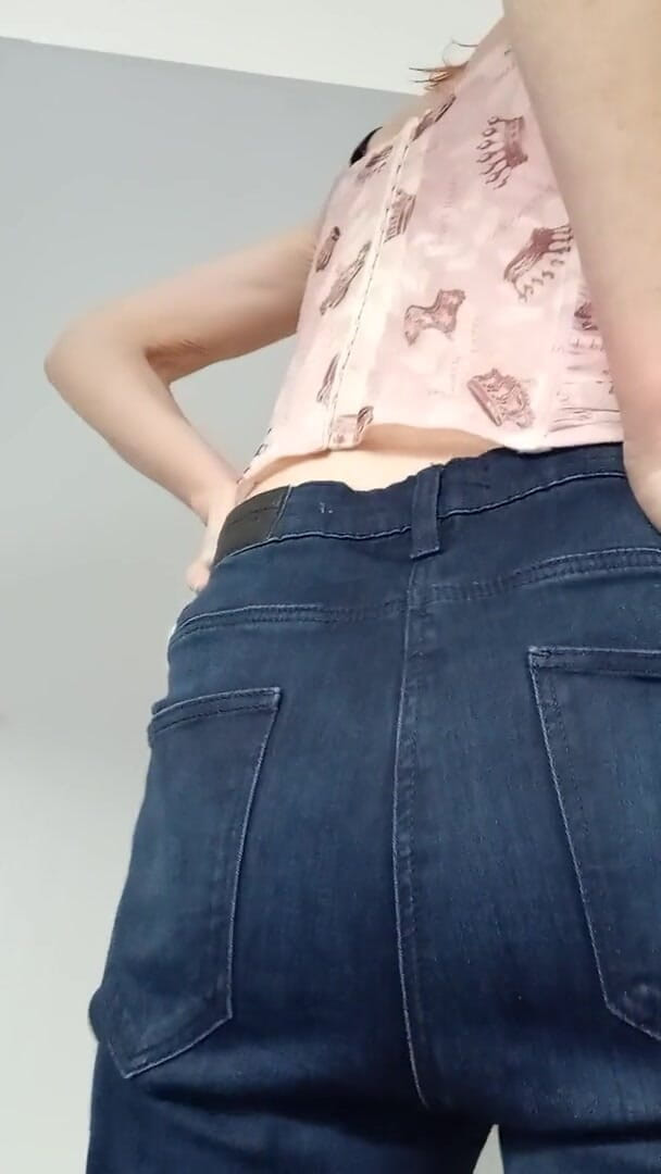 Poutchiee: Gần tôi