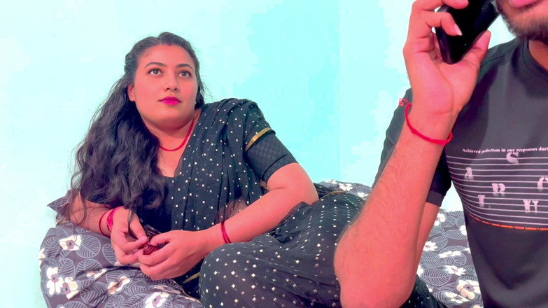 Hotty_ragini: La matrigna ha condiviso il letto singolo e ha reso...