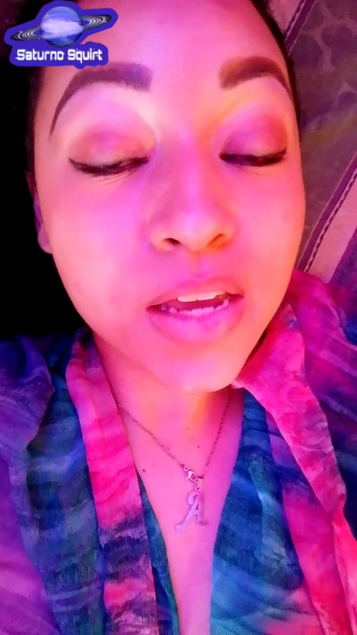 Saturno Squirt: Saturno chorrea al aire libre y hace instrucciones de paja...