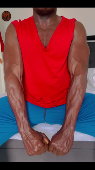 Afro Black XXX: Flexing time